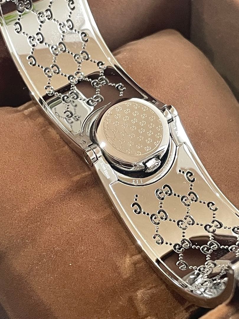 GUCCI 時計 バングル