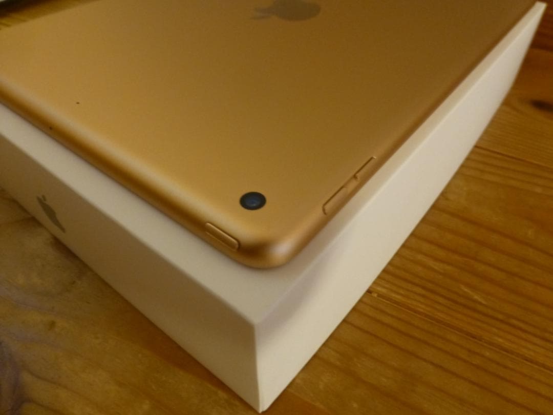 Apple iPad 第6世代 ゴールド 32GB Wi-Fi