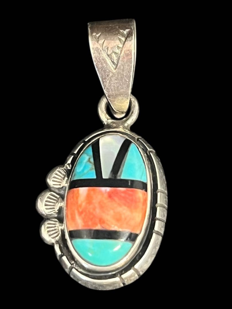 ズニ族 シルバー925インレイ シルバーペンダント ターコイズ コーラル