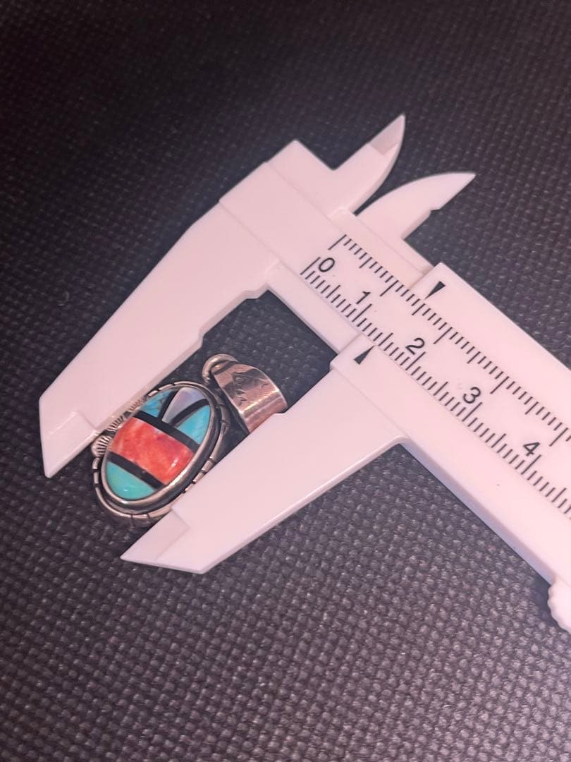 ズニ族 シルバー925インレイ シルバーペンダント ターコイズ コーラル