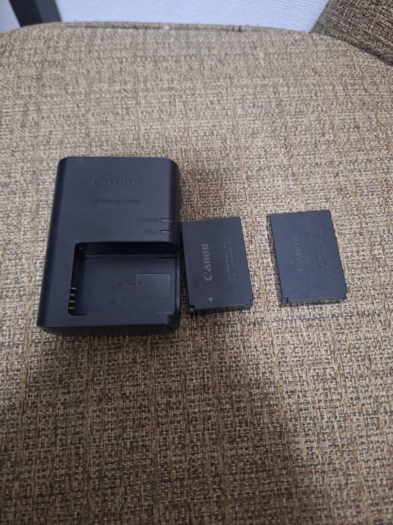 デジタルカメラ Canon EOS M100 + EF-M 55-200mm