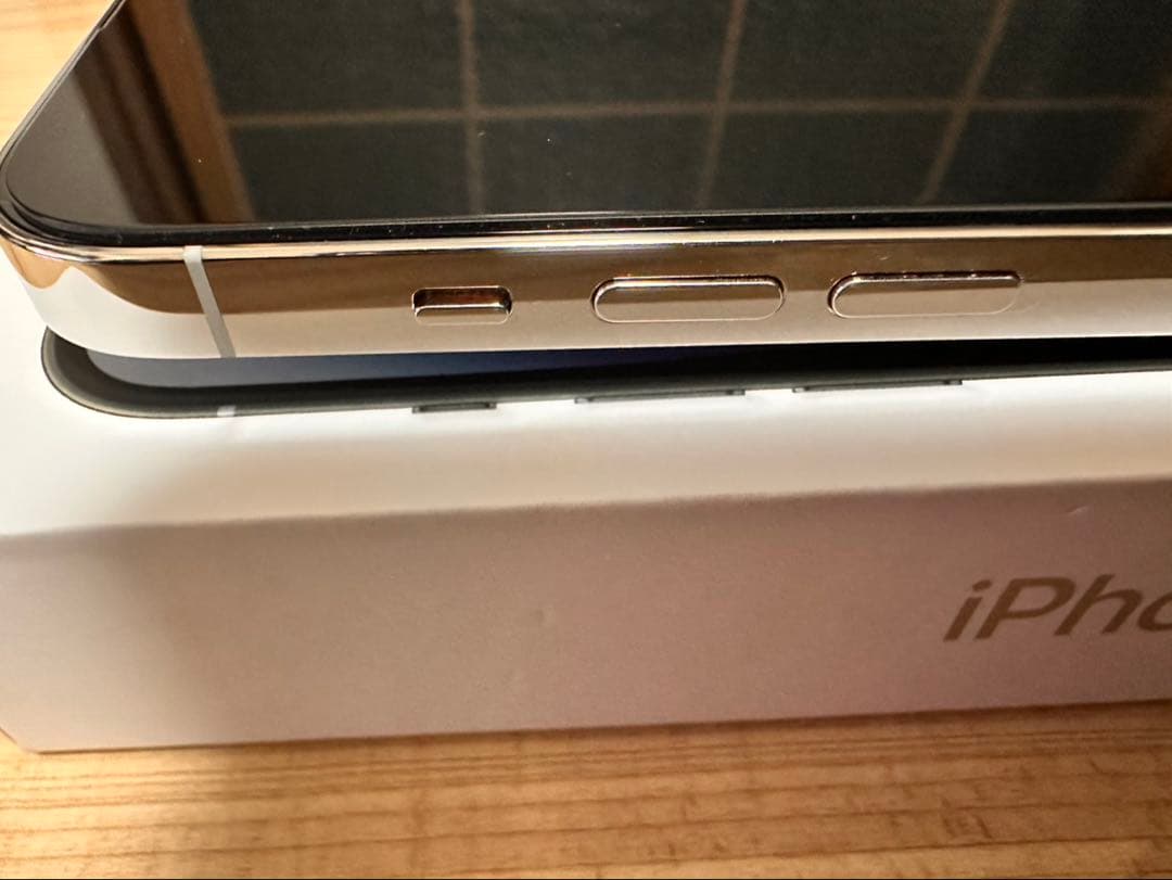 スマートフォン本体 iPhone14promax 256GB