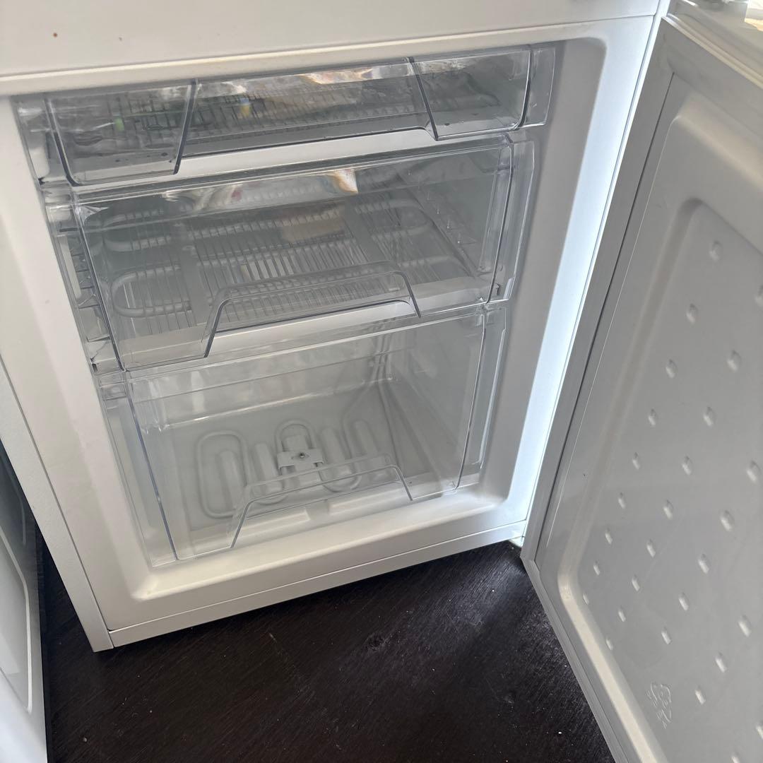 冷蔵庫 142Lと洗濯機5.0キロIRISOHYAMA 2022年製