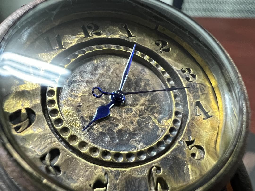 アークラフト ビンテージ風 ハンドメイド クォーツ 奄美大島 泥染めレザーバンド