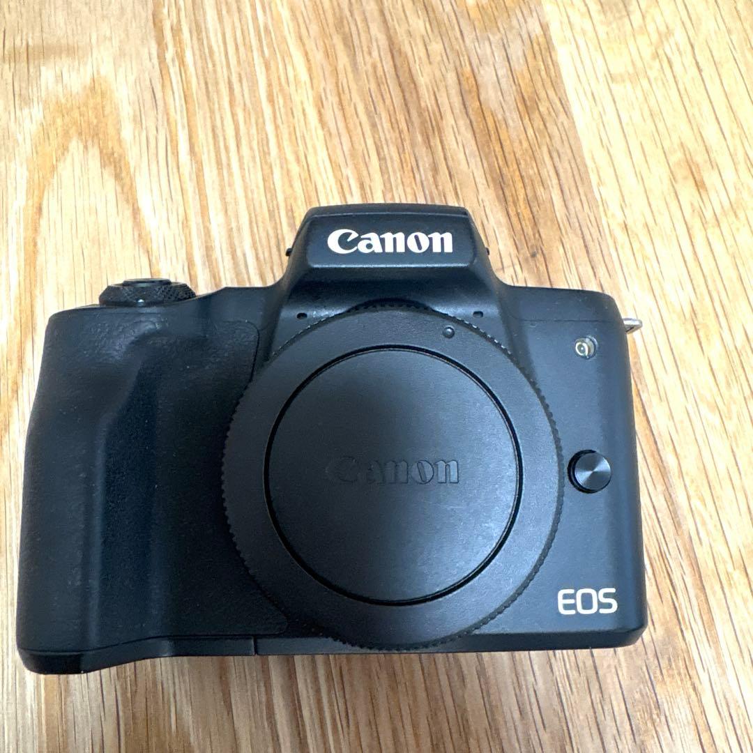CANON EOS KISSM 高倍率ズームレンズキット