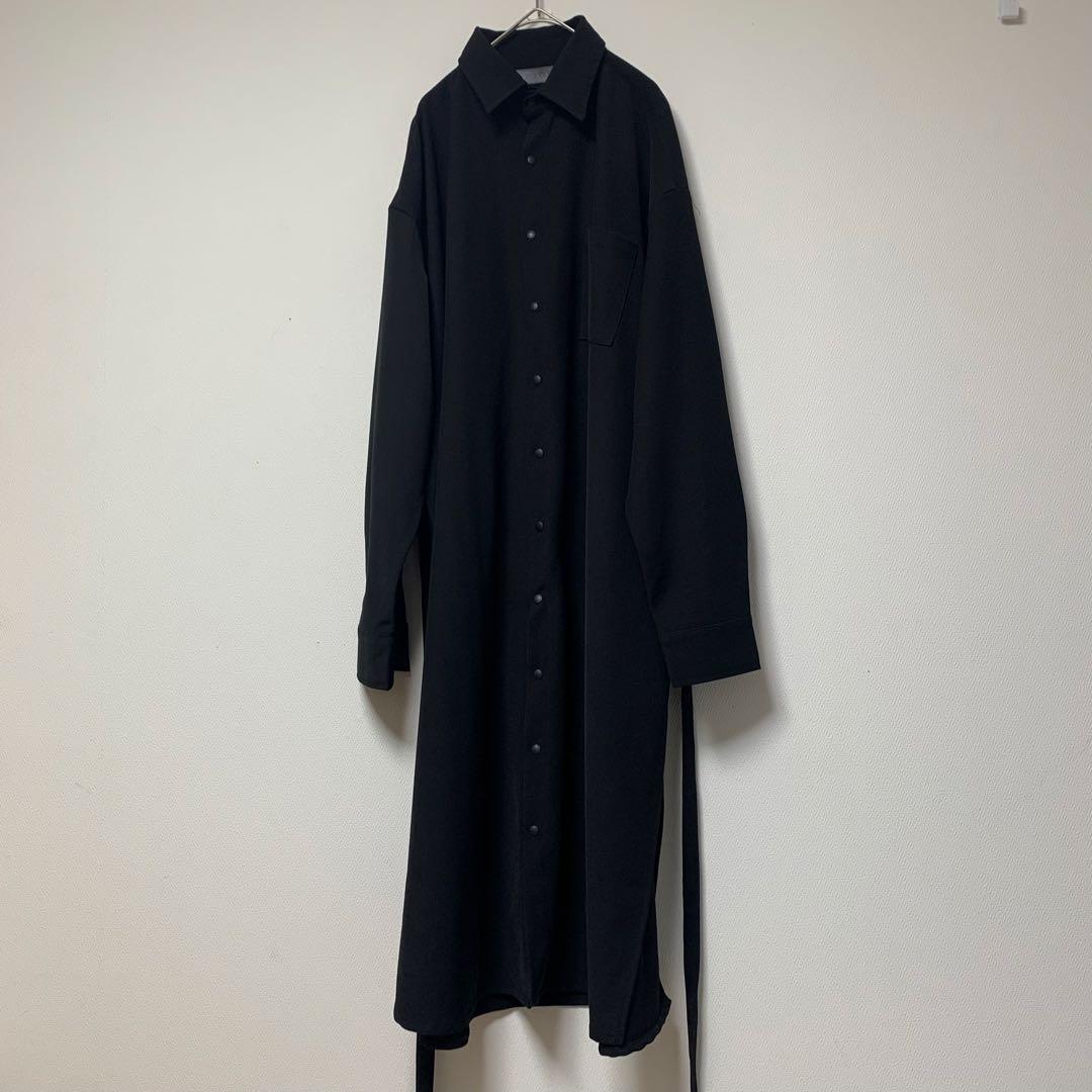 【minsobi】フラワーロングシャツ　コート ロング丈スリット　ブラック 花