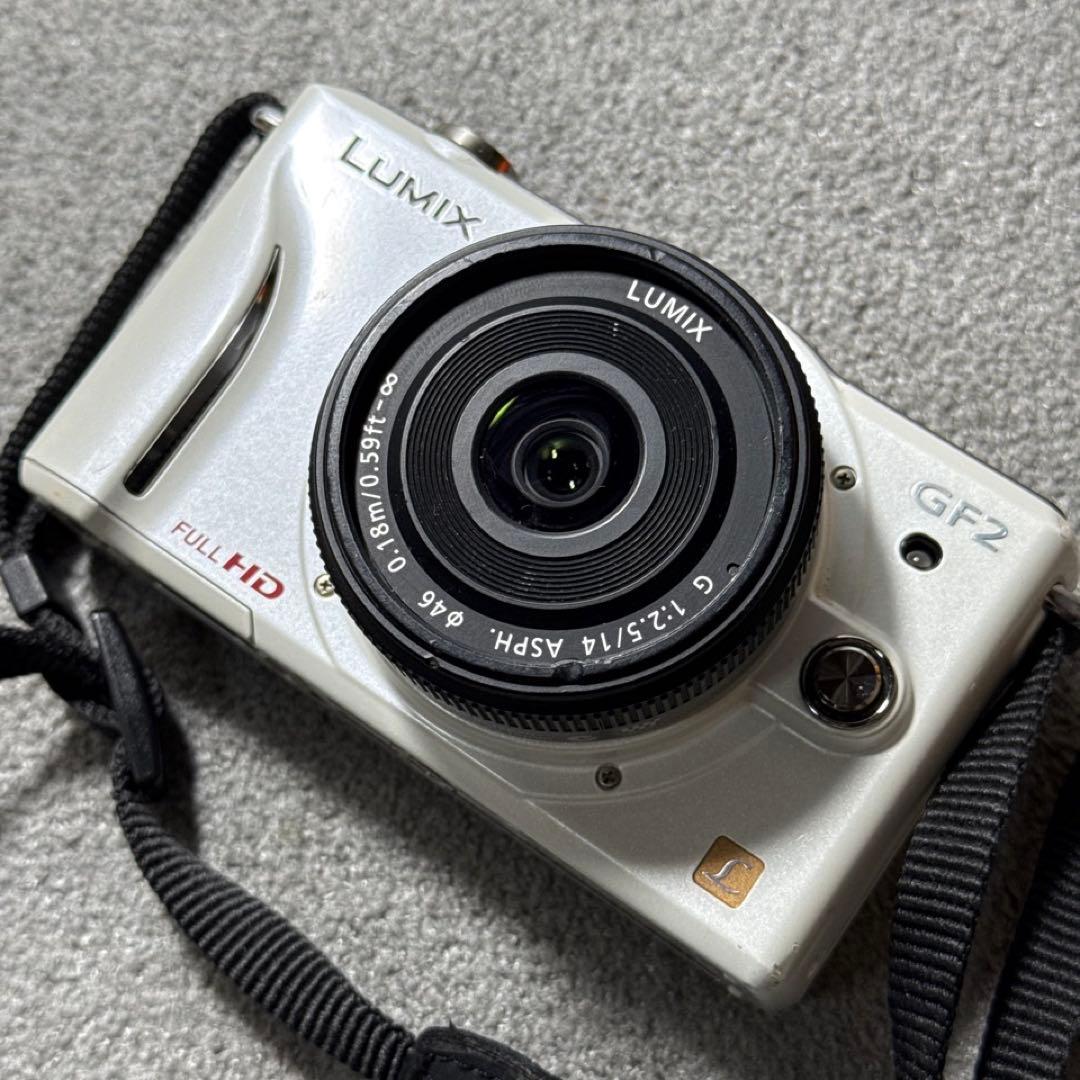 ☆動作OK Panasonic DMC-GF2 レンズ付き14mm F2.5