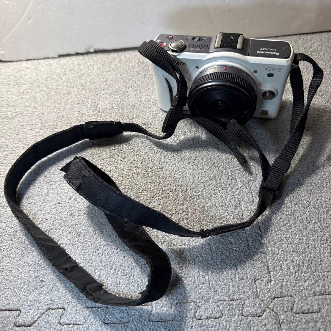 ☆動作OK Panasonic DMC-GF2 レンズ付き14mm F2.5