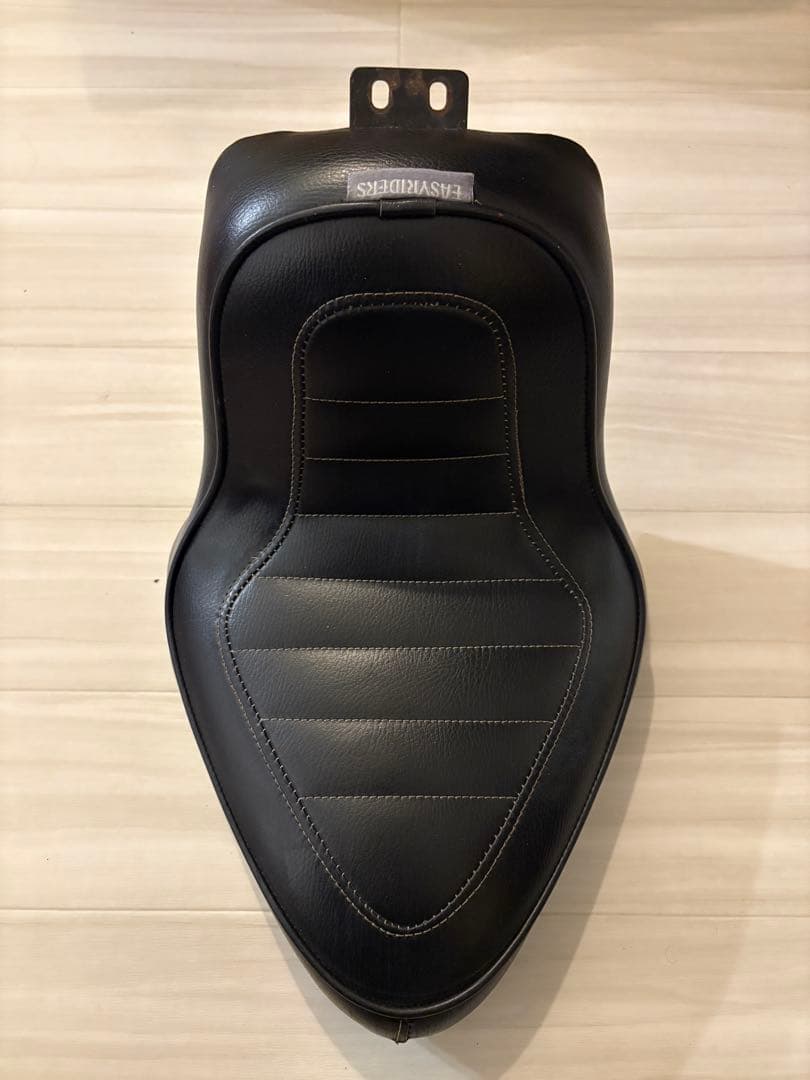 国産・ハーレー用シート　easy riders製　キングアンドクイーン