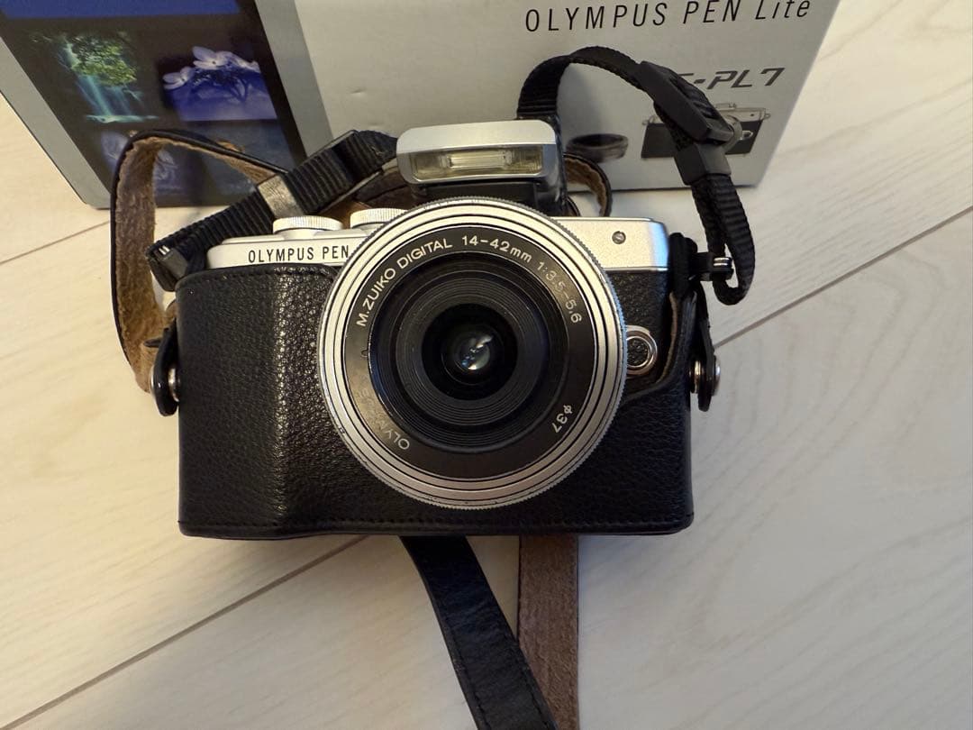 デジタルカメラ OLYMPUS PEN Lite E-PL7 14-42mm