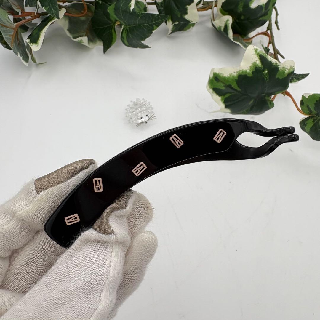 【こんぺいとう様】アレクサンドルドゥパリ　ロゴバナナクリップ　ヘアアクセサリー