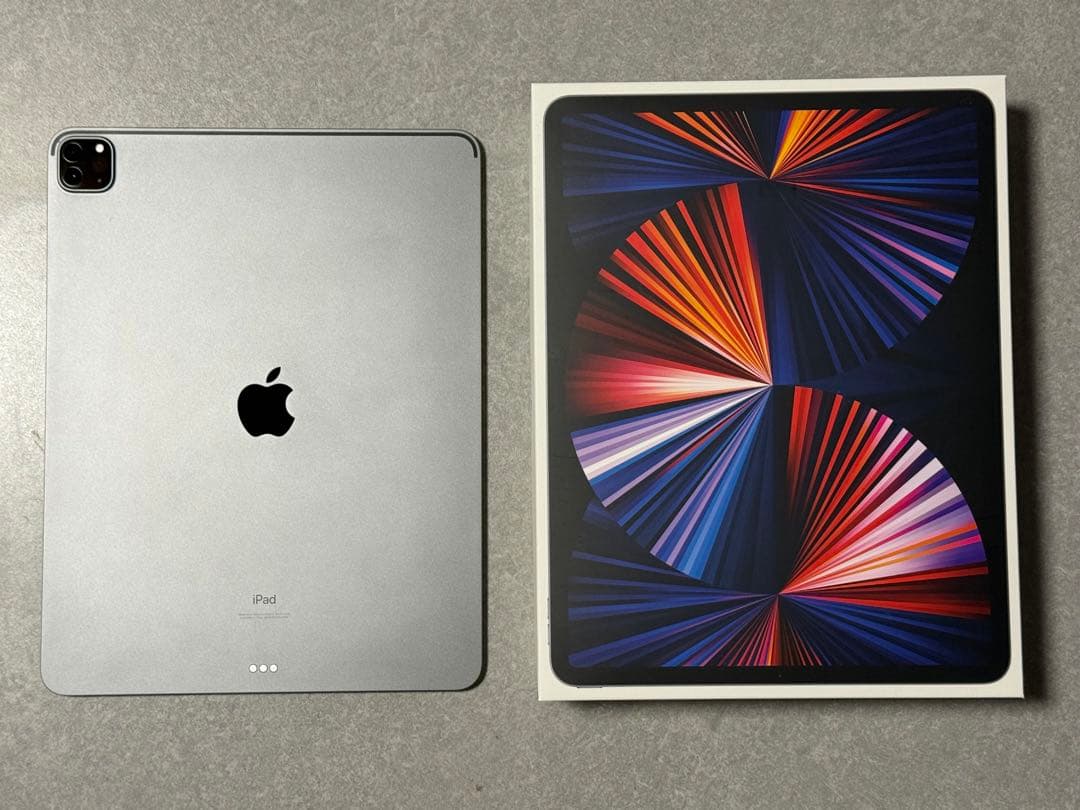 iPad Pro 12.9インチ第5世代(M1チップ)128GB スペースグレー