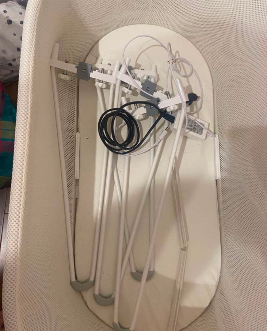 Happiest Baby SNOO スヌーベビーベッド　本体とおまけ