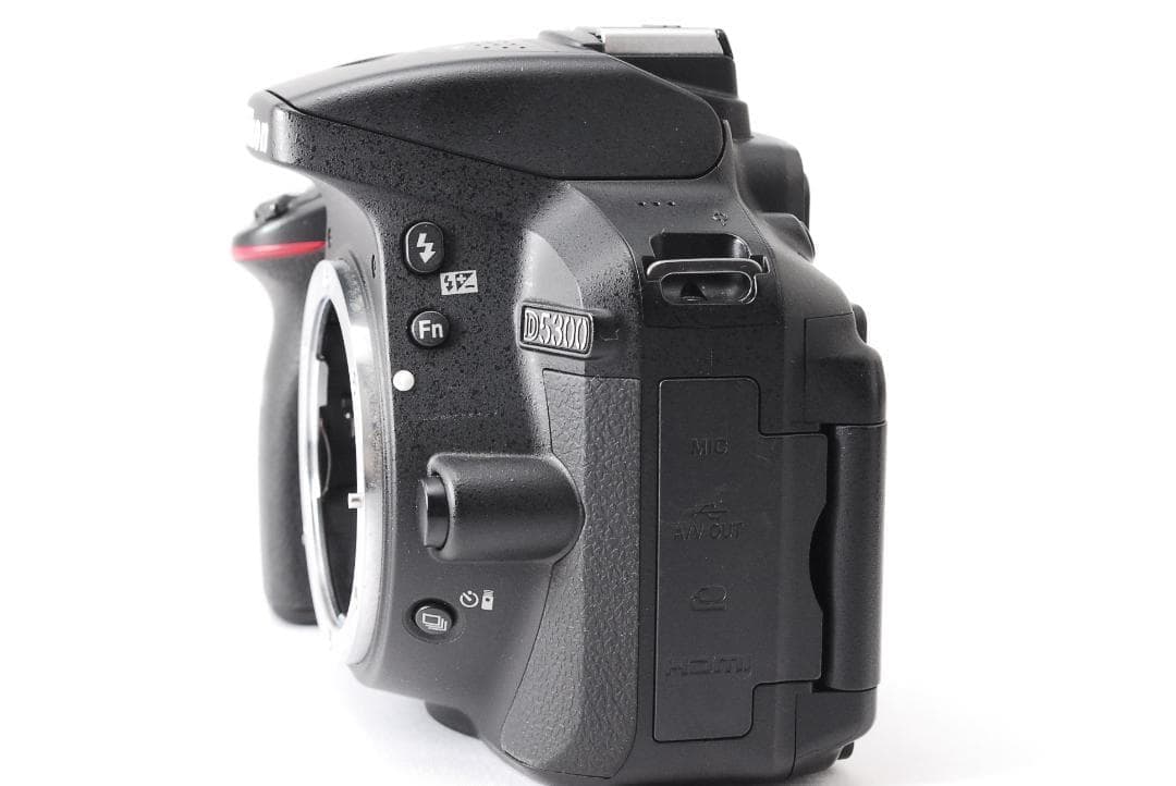 美品✨Nikon D5300 ダブルレンズ✨Wi-Fi搭載機 ショット数極少