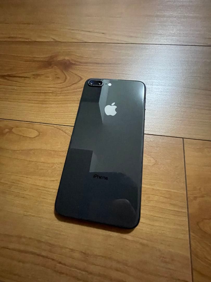iPhone8 plus 64GB simフリー　美品　完動品