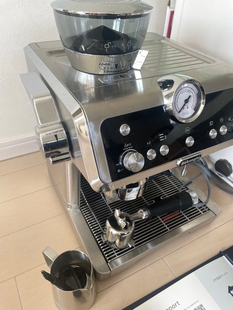 pizza　　デロンギ エスプレッソマシン　EC9355J-M