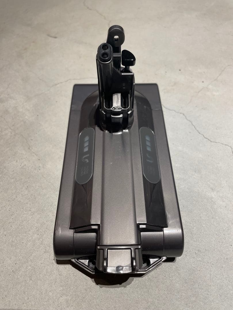 Dyson V10 バッテリー