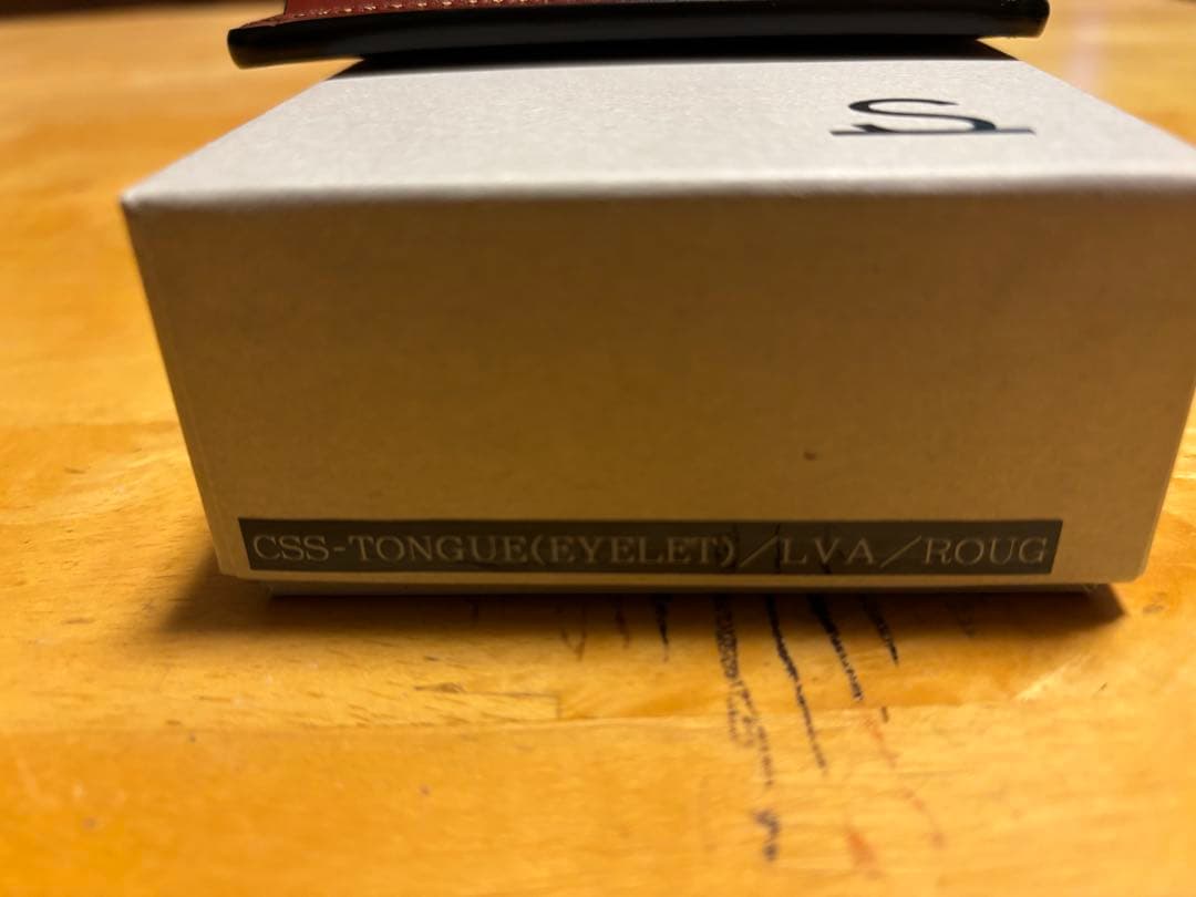 新品未使用ワイルドスワンズ ロイドヴァッシュ タング ルージュ　アイレット