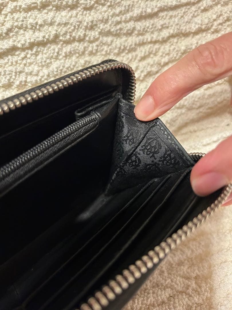 ダンヒルラウンドファスナー長財布美品早いもの勝ち‼️