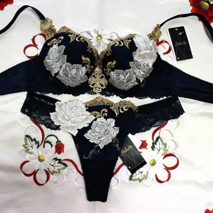 新品・タグ☆ワコール☆サルート☆７３Ｇ・ベルサイユのばら☆ＫＯ☆Ｃ８０＆ソングM