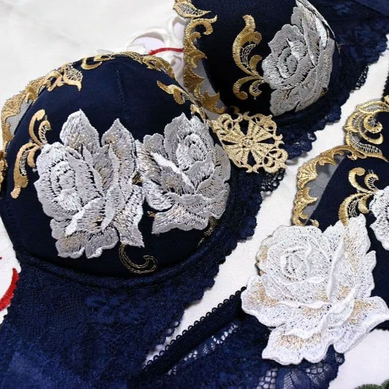 新品・タグ☆ワコール☆サルート☆７３Ｇ・ベルサイユのばら☆ＫＯ☆Ｃ８０＆ソングM