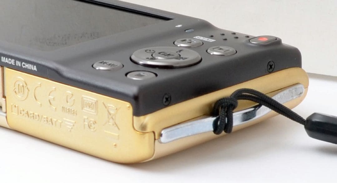 専用★スマホ転送OK！Nikon COOLPIX S3300★付属品多数