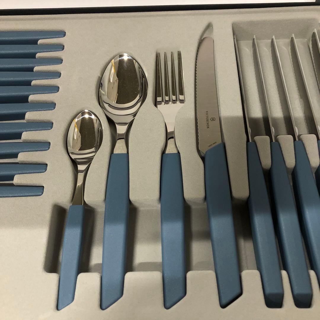 ビクトリノックス　カトラリーセット フォーク&ステーキナイフ&スプーン24本