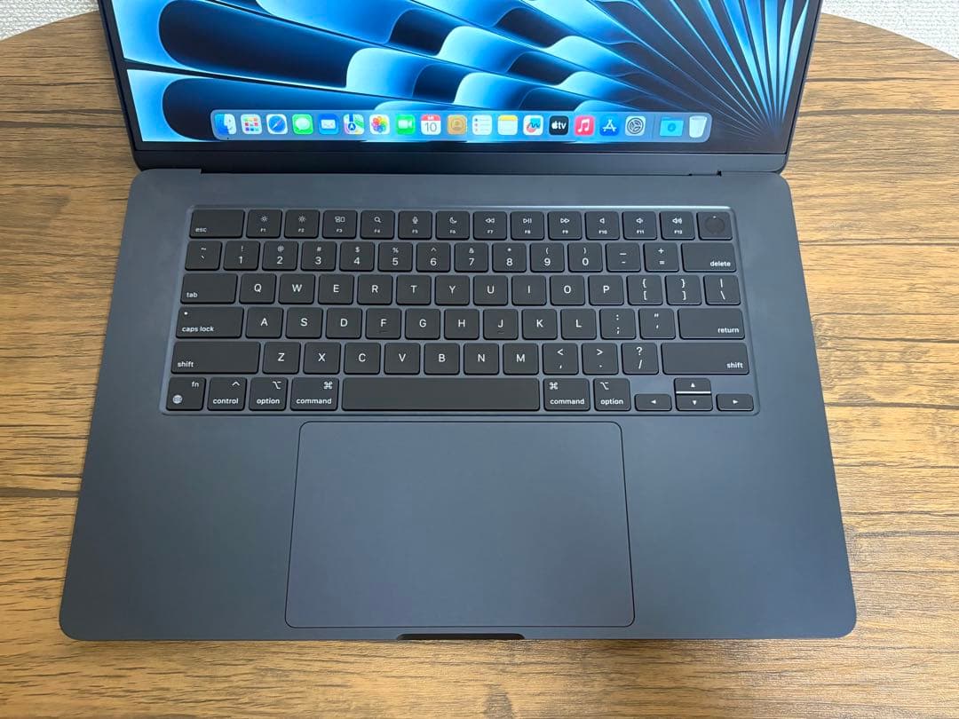 MacBook Air M3 メモリ16GB/SSD256GB 15インチ