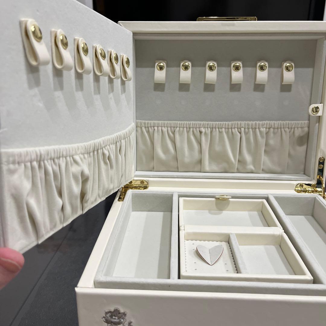 週末限定値下げ中　新品未使用　完売　フランフラン　ジュエリーボックス