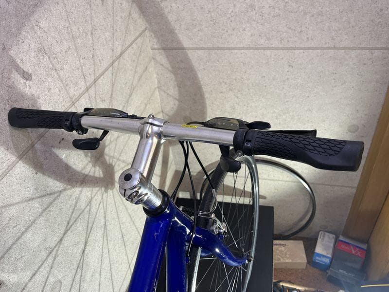 GIANT ESCAPE R3 クロスバイク sizeS　ブルーカラー