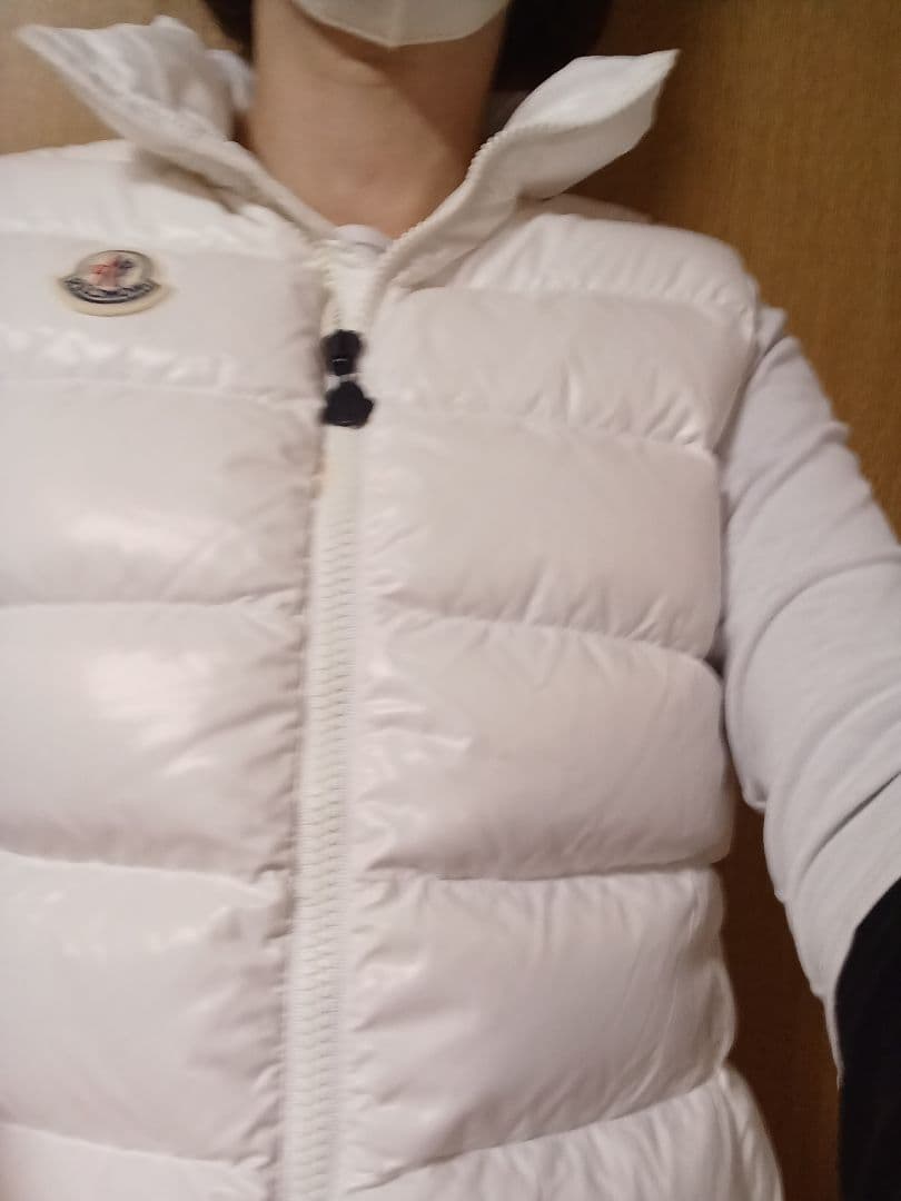 美品　MONCLER ダウンベスト　14Y