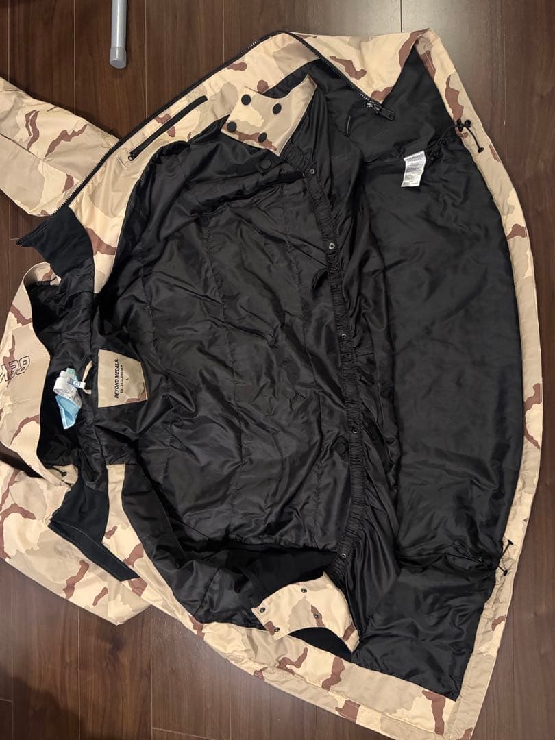 Beyond Medals 上下セット