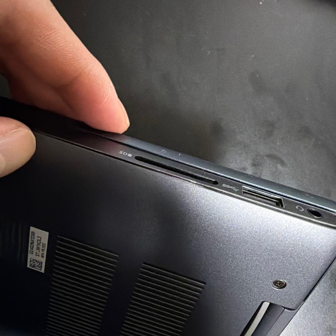 Windowsノート本体 Dell Inspiron 15 5515