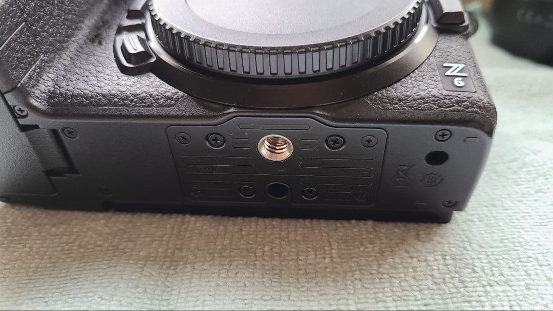 ニコン NIKON Z6 ボディ シャッター2200回 美品