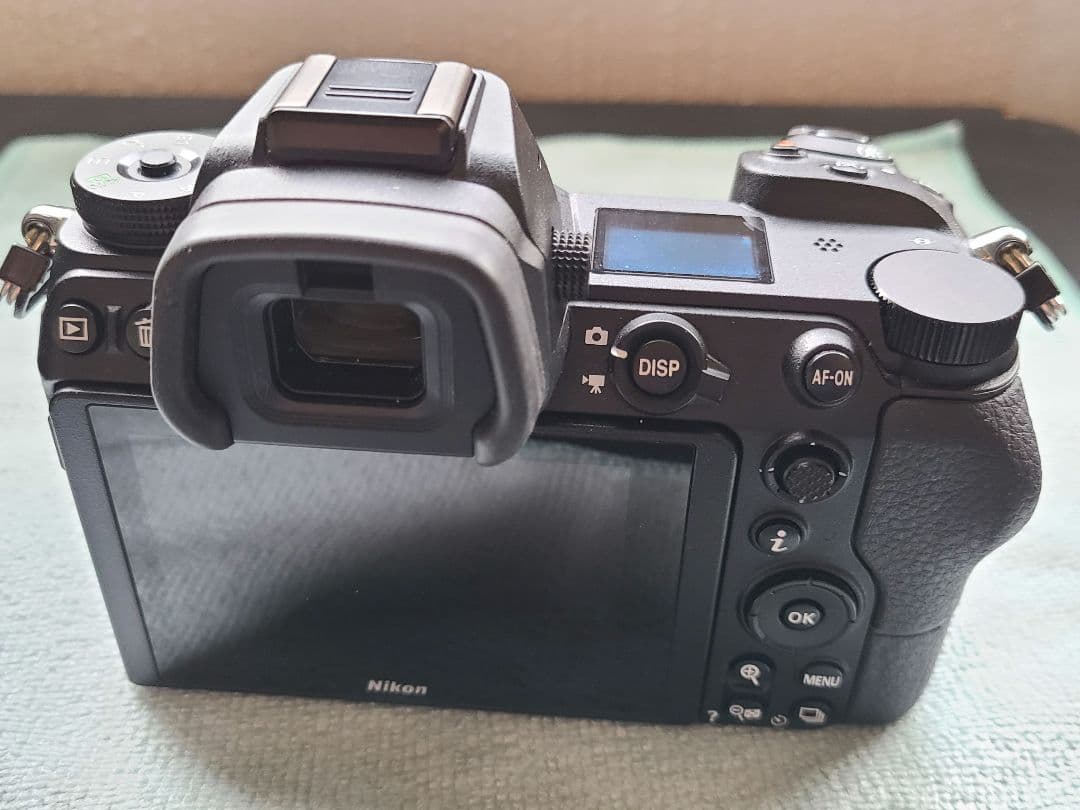 ニコン NIKON Z6 ボディ シャッター2200回 美品