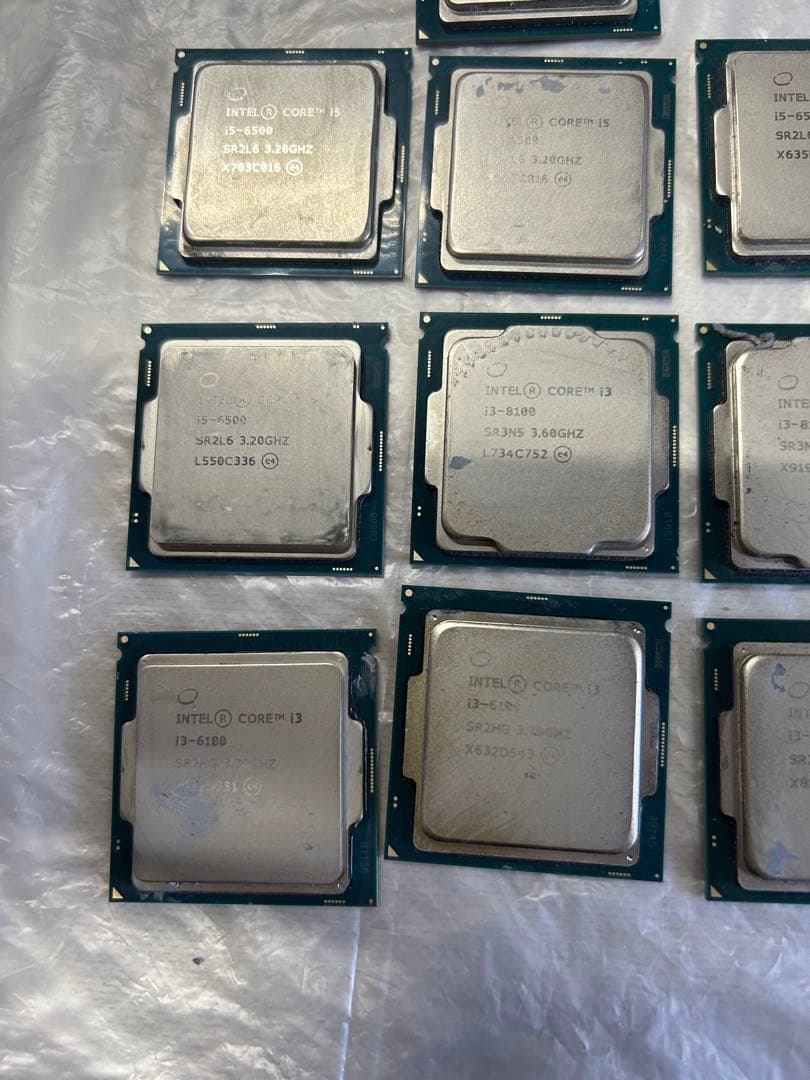 値下げ　CPU INTEL i3 i5 i7 シリーズ　12枚セット