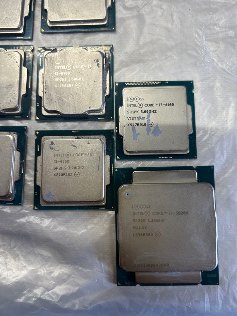 値下げ　CPU INTEL i3 i5 i7 シリーズ　12枚セット