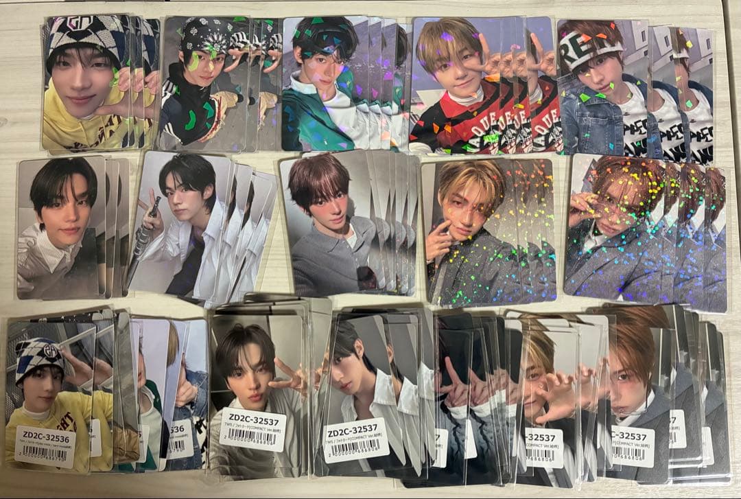 TWS Playhard Weverse Universal ユニバ 特典トレカ