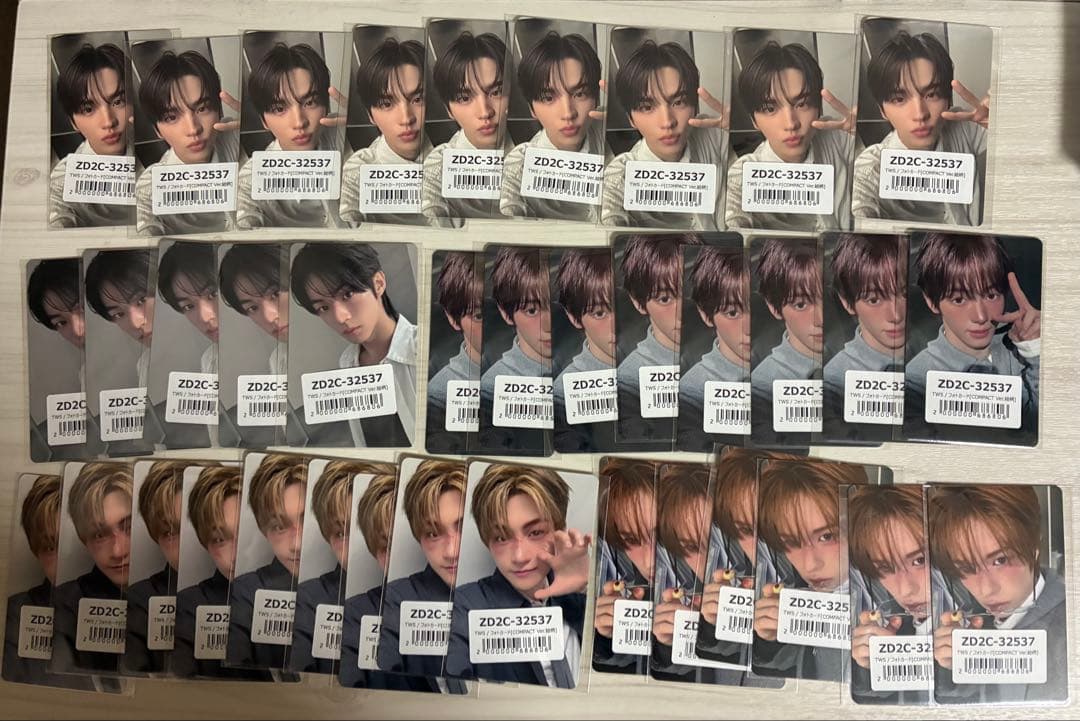 TWS Playhard Weverse Universal ユニバ 特典トレカ