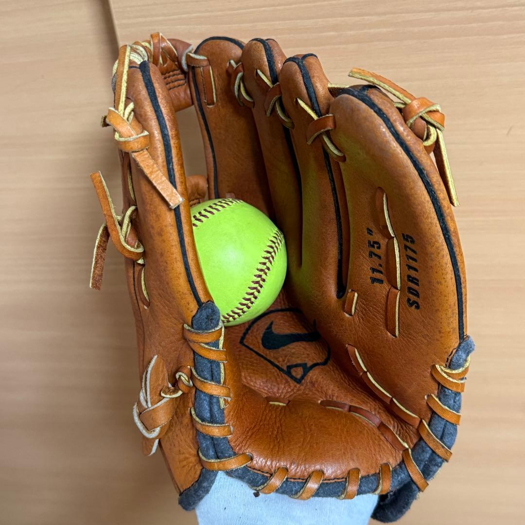 NIKE ナイキ ダイアモンドレディ 野球 グローブ 11.75 右投げ