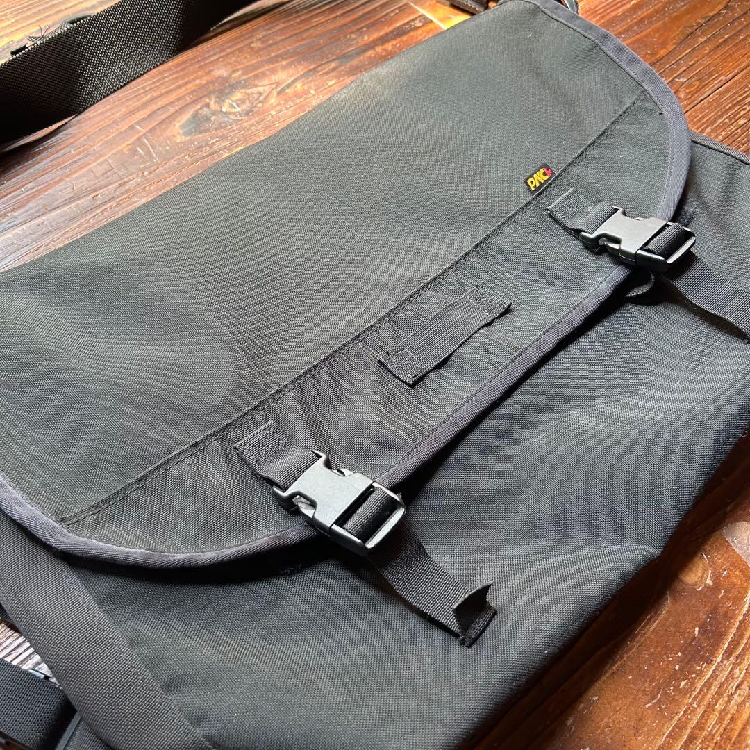 d*m様 PAC DESIGNS パックデザイン メッセンジャーバッグ カナダ製