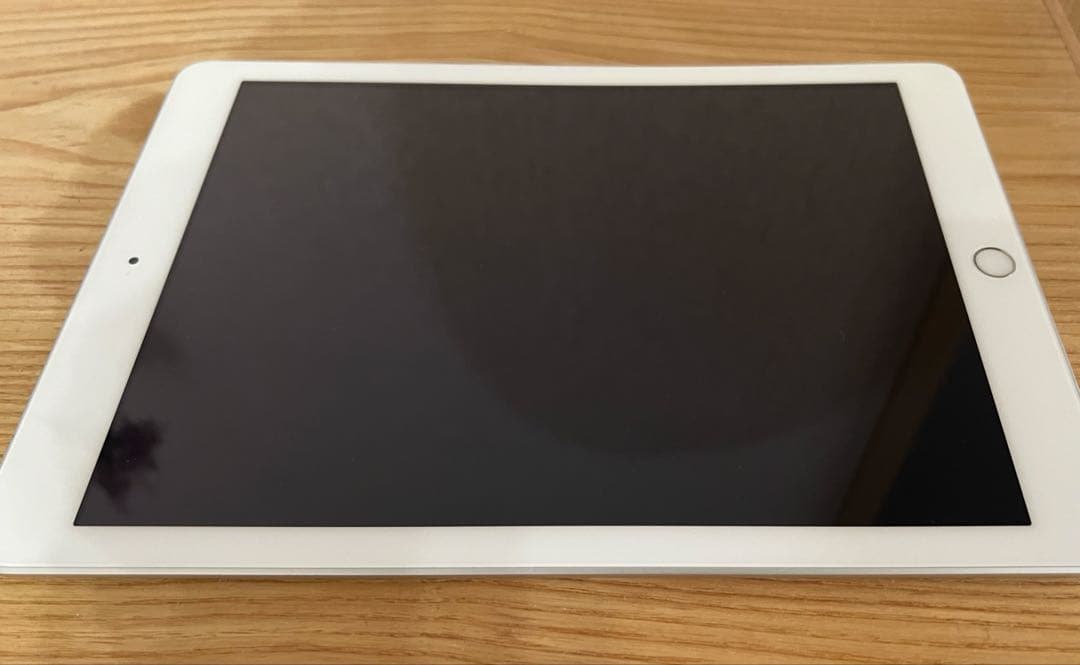 iPad 第5世代 128GB Wi-Fiモデル シルバー