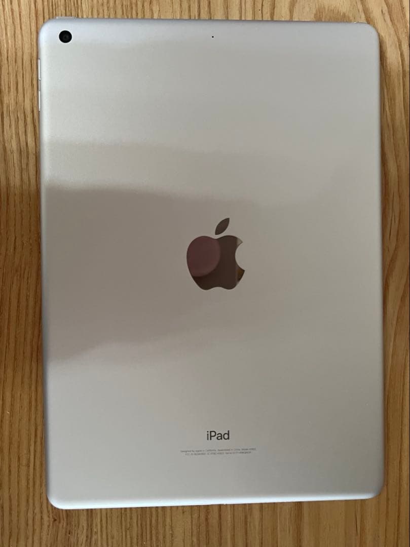 iPad 第5世代 128GB Wi-Fiモデル シルバー