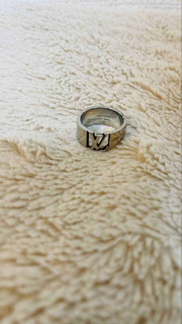 Louis Vuitton バーグシグネチャー M80180GP