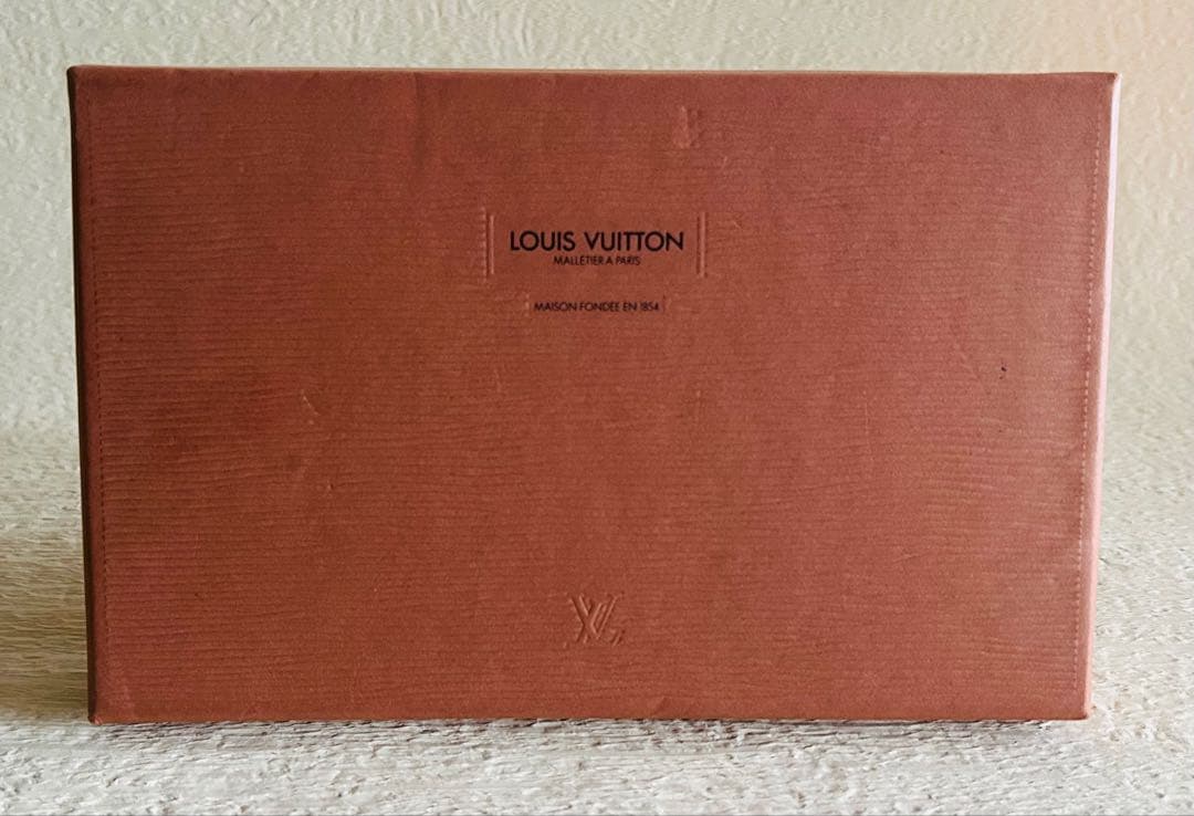 東方神起様限定 Louis Vuitton ブラック 長財布 箱付き