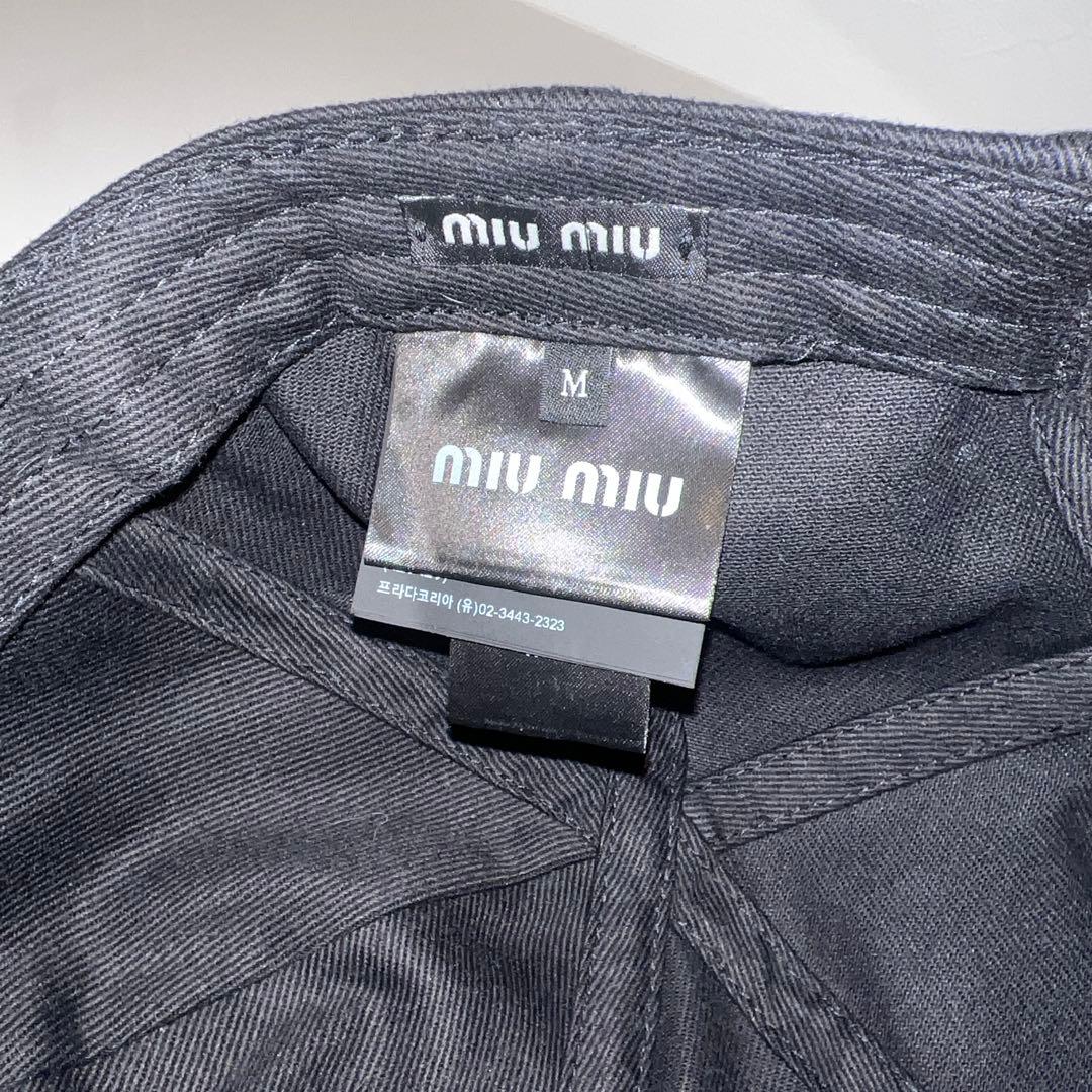miu miu ミュウミュウ　ベースボールキャップ ストラップ付き