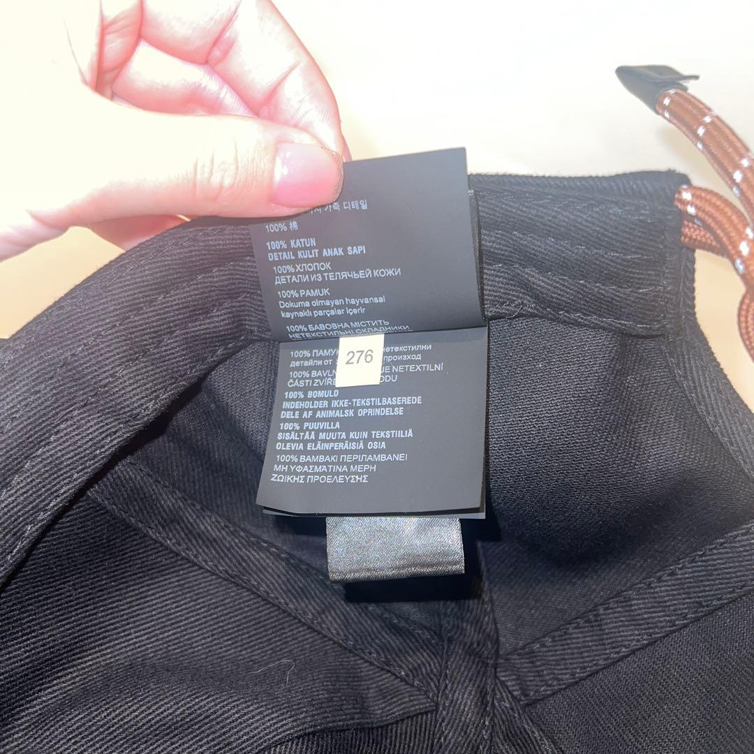 miu miu ミュウミュウ　ベースボールキャップ ストラップ付き