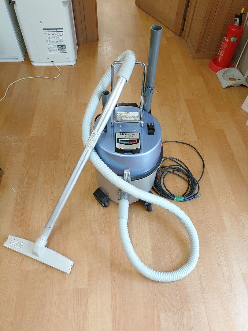 HITACHI　業務用掃除機　CV-97A2