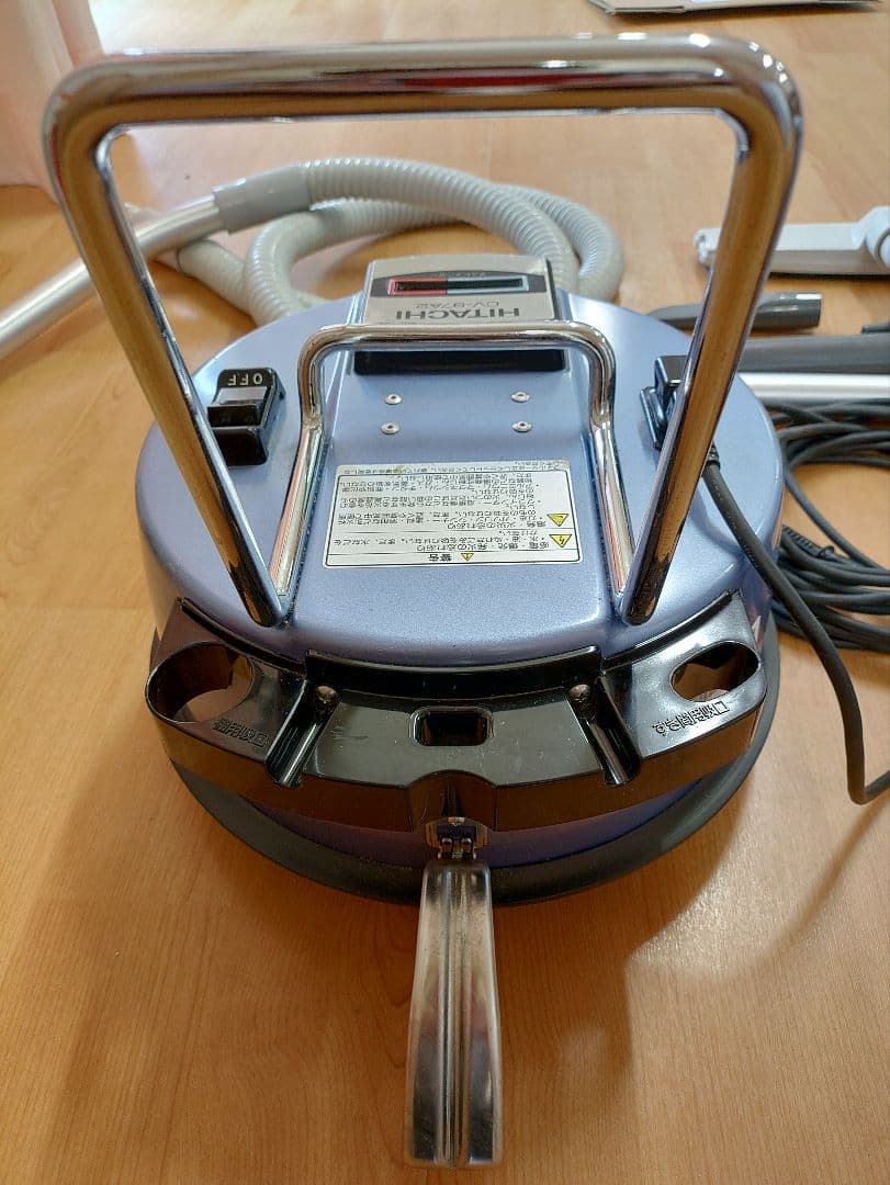 HITACHI　業務用掃除機　CV-97A2