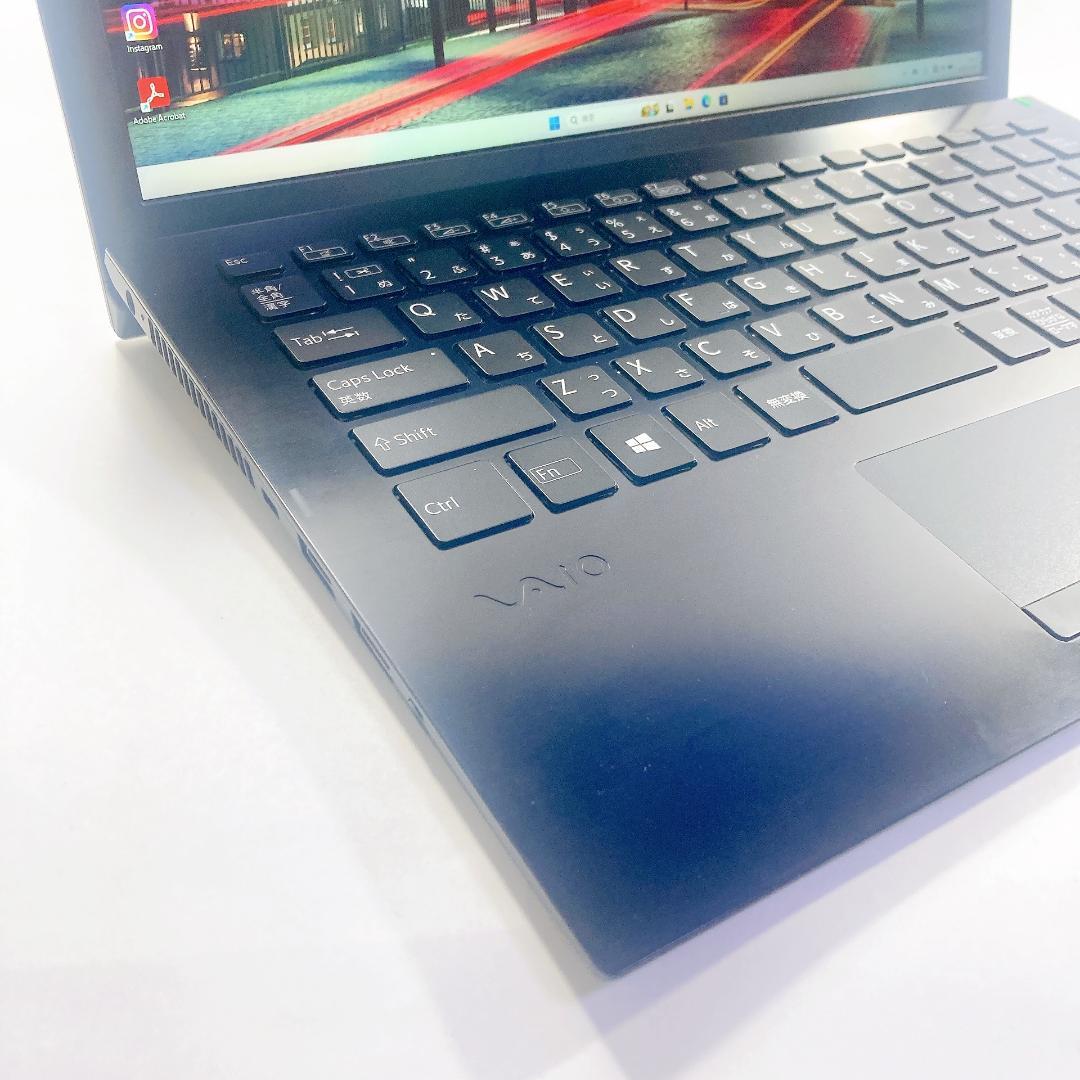 w81✨8世代 快適/薄型軽量/Core i5/爆速SSD✨すぐ使えるノートPC